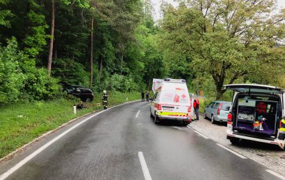 Schwerer Verkehrsunfall auf der Lavamünder Bundesstraße in Eis